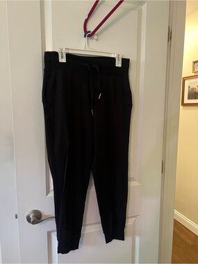 Athleta women Black Drawstring Jogger Pants